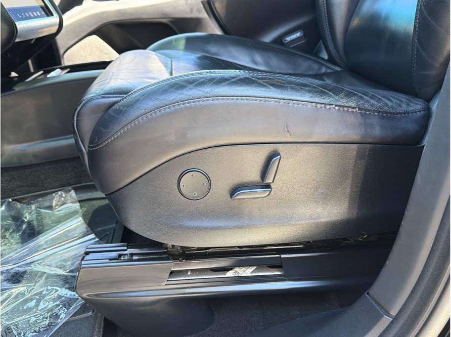 Used 2017 Tesla Model X 100D AWD/4WD image 17