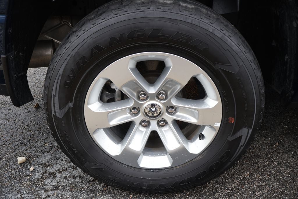 Used 2024 RAM 1500 Laramie RWD image 14