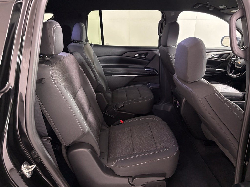 Used 2026 Chevrolet Traverse LT FWD image 41