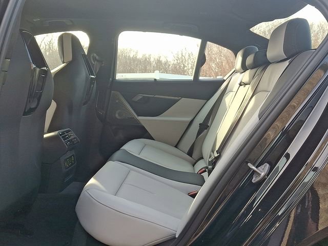 New 2026 BMW M5 w/ Carbon Package image 9