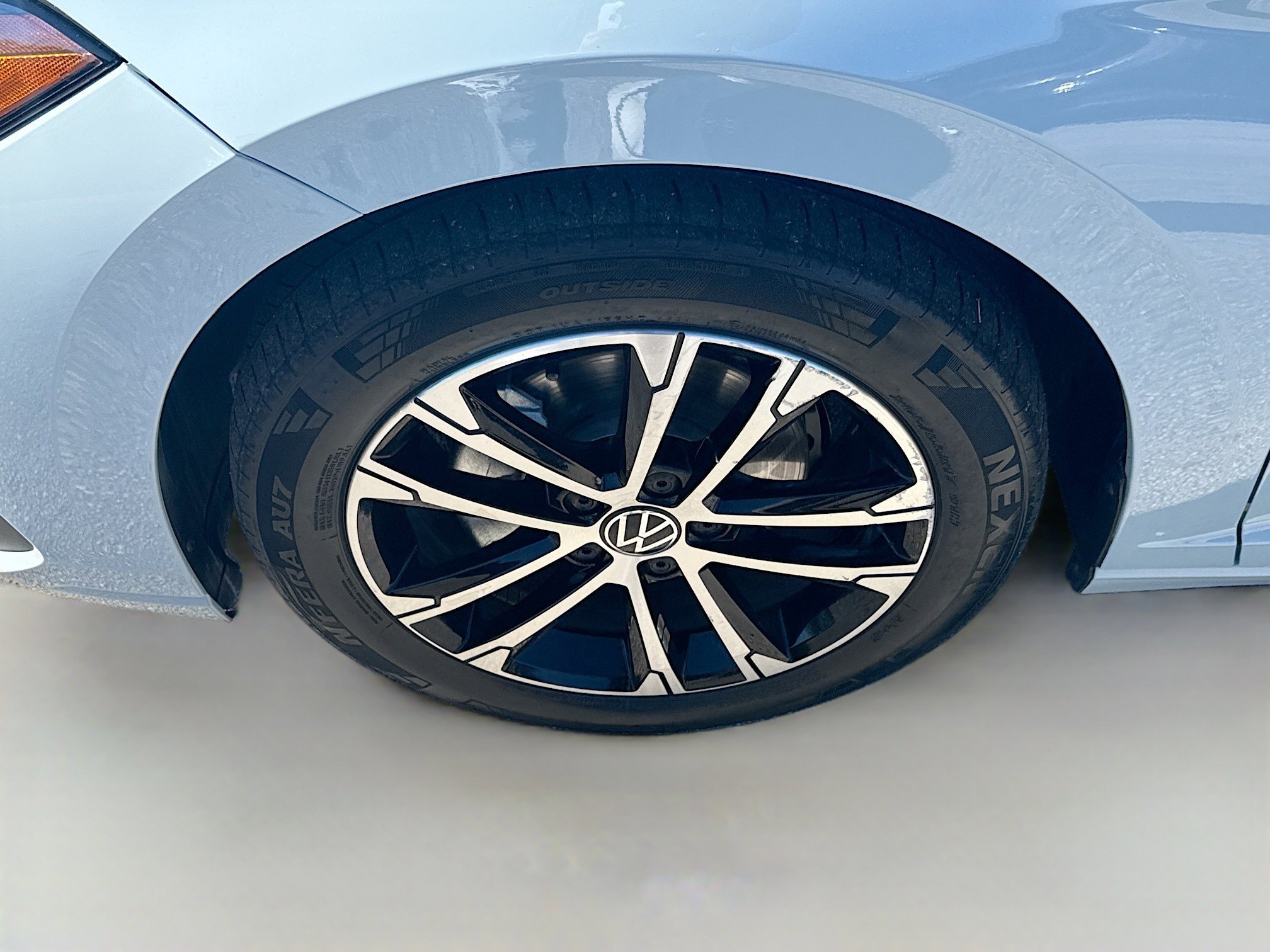 Certified 2025 Volkswagen Jetta Sport image 35