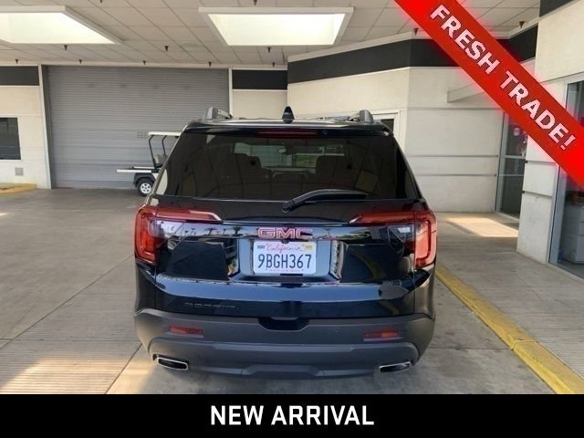 Certified 2022 GMC Acadia SLE w/ Driver Convenience Package image 5