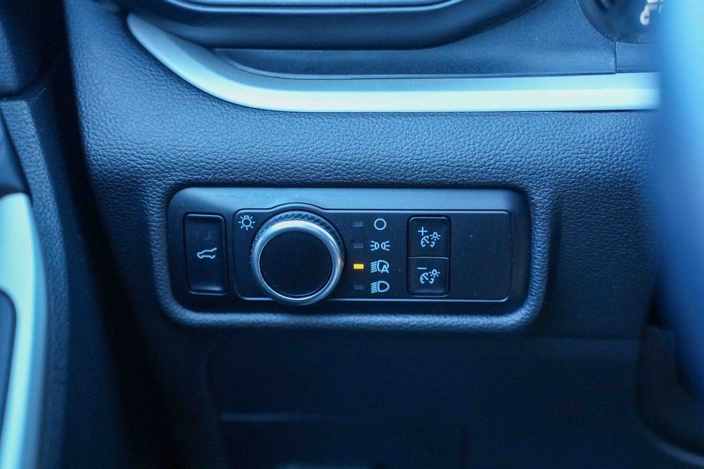 Used 2023 Ford Explorer XLT w/ Class IV Trailer Tow Package image 35