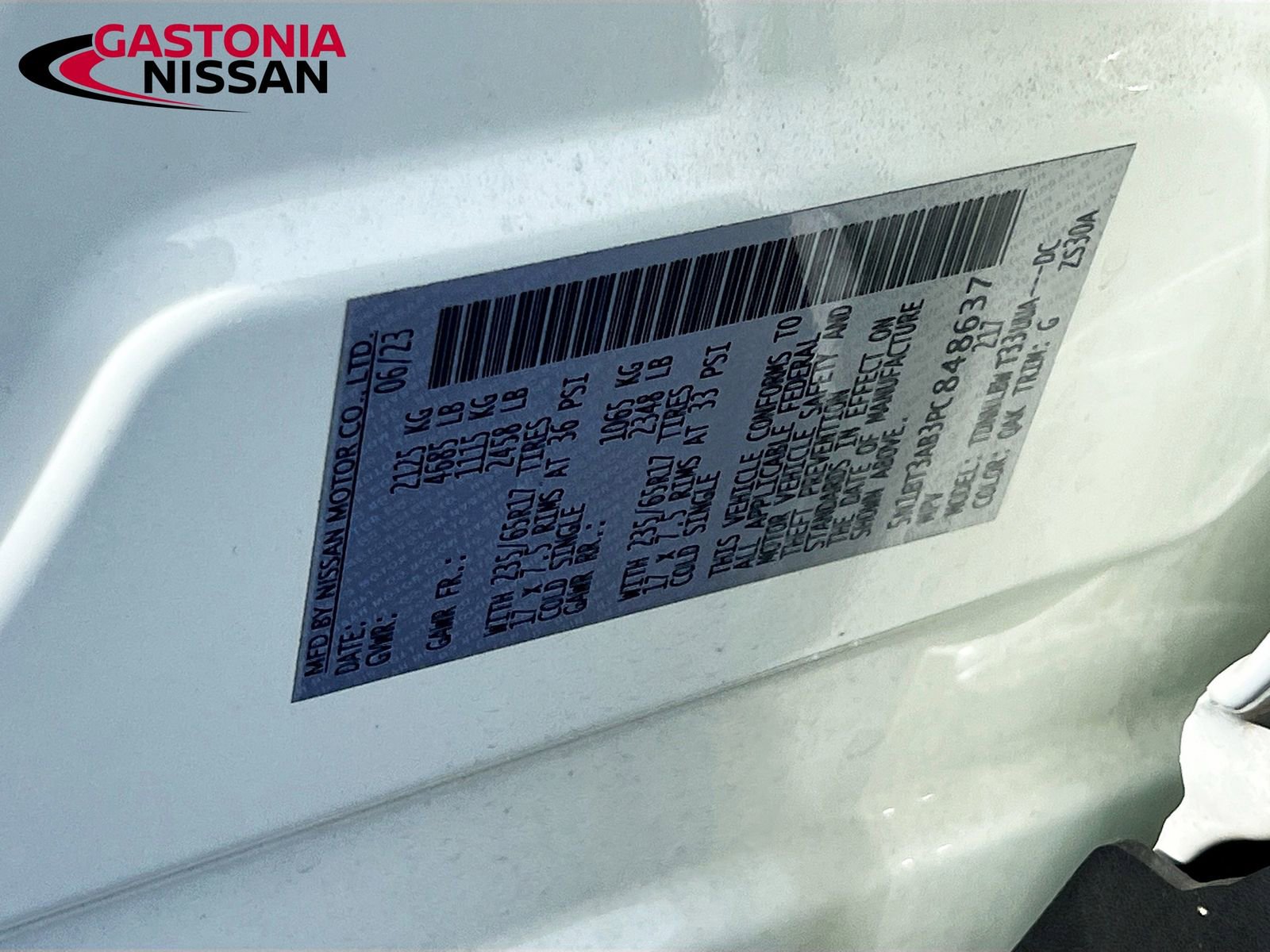 Used 2023 Nissan Rogue S image 37