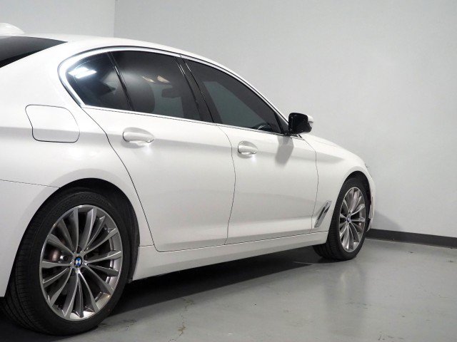 Used 2021 BMW 530e w/ Premium Package w/ Premium Package RWD image 57