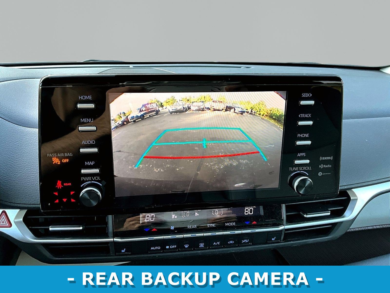 Used 2021 Toyota Sienna XLE FWD image 14