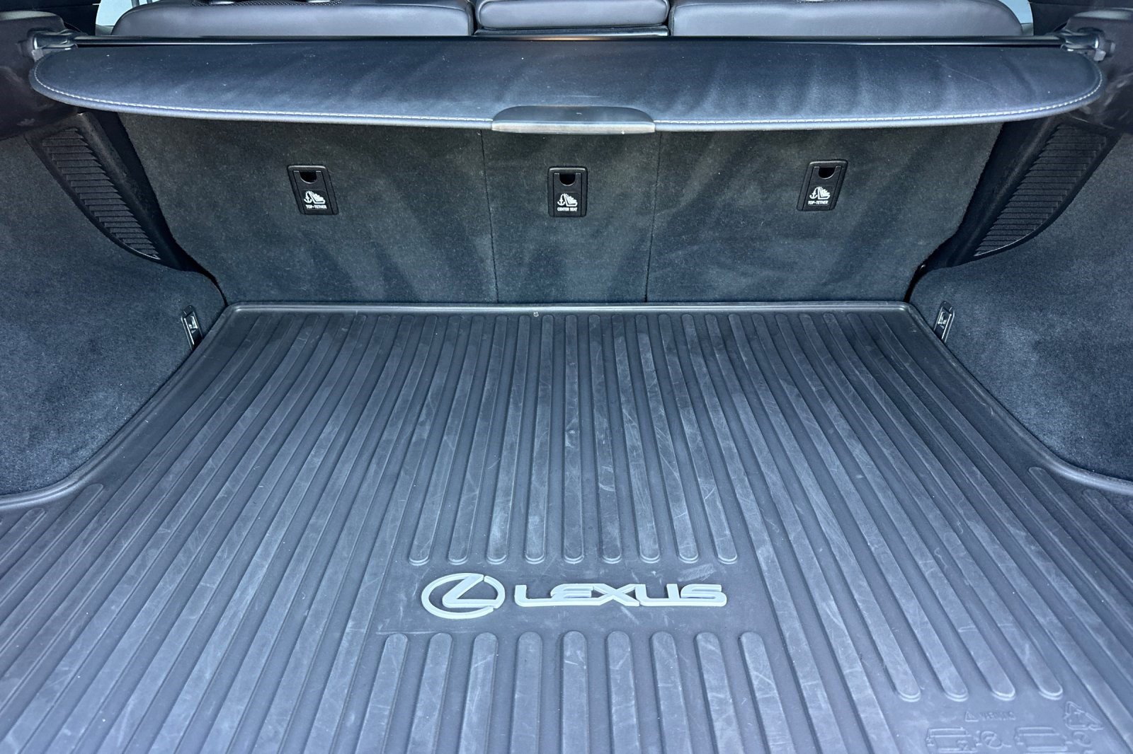 Certified 2022 Lexus RX 450h F Sport w/ Cold Area Package (CT) AWD/4WD image 19