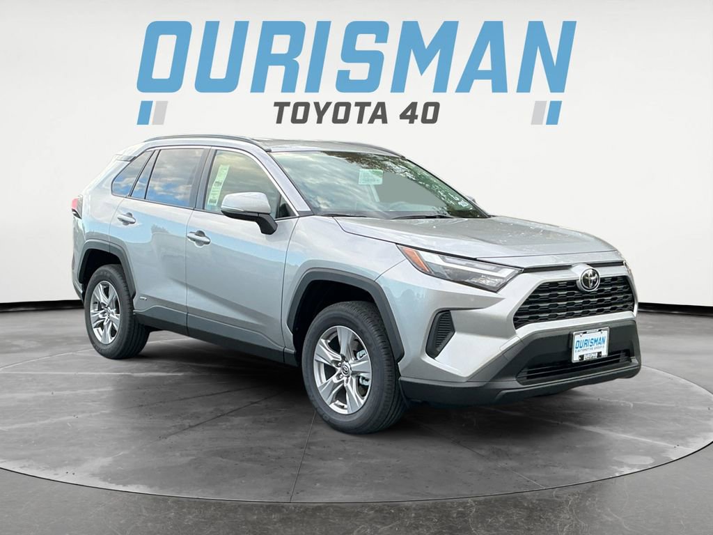 New 2025 Toyota RAV4 XLE