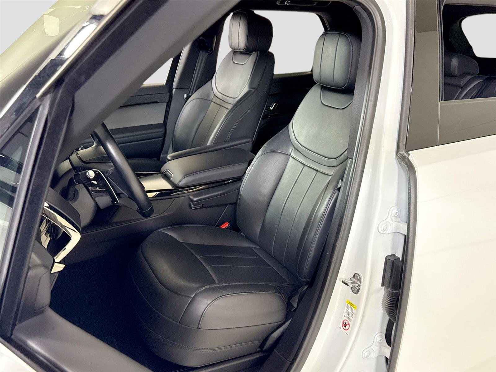 Used 2024 Land Rover Range Rover Sport Dynamic SE image 12