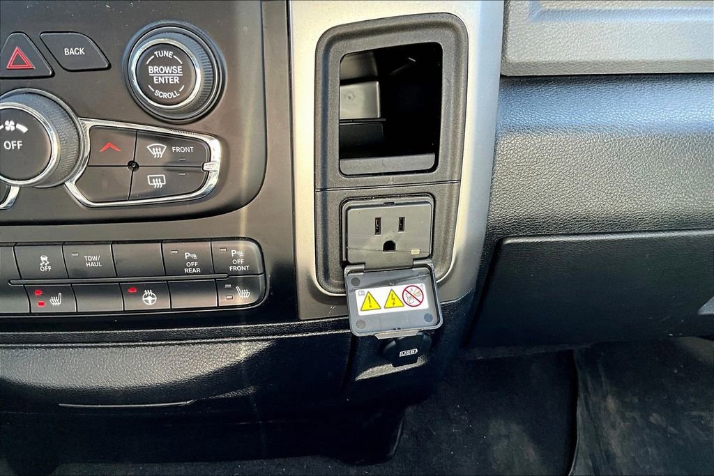 Used 2018 RAM 1500 Big Horn AWD/4WD image 16