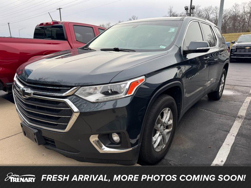 Used 2018 Chevrolet Traverse LT image 1