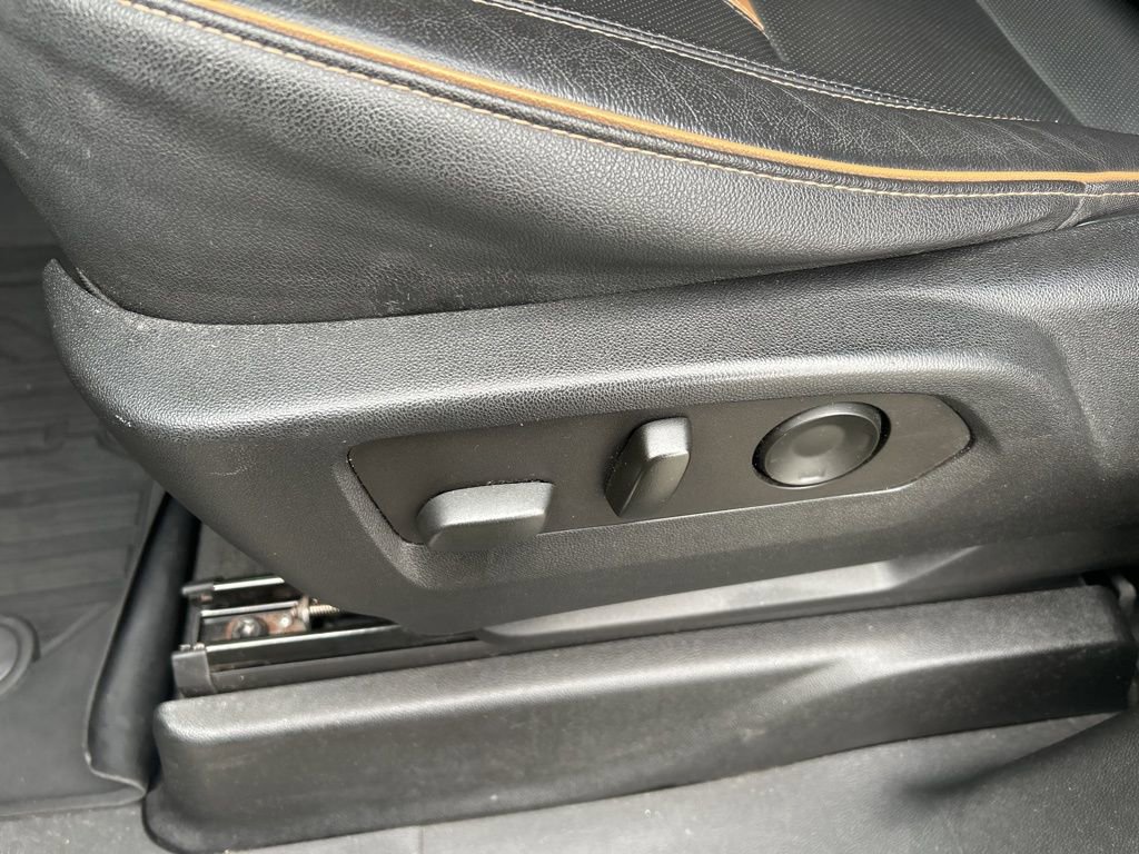 Used 2021 GMC Yukon AT4 w/ Rear Media and Nav Package image 9