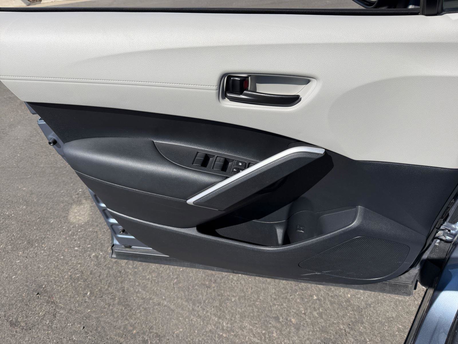 Used 2024 Toyota Corolla Cross L image 22