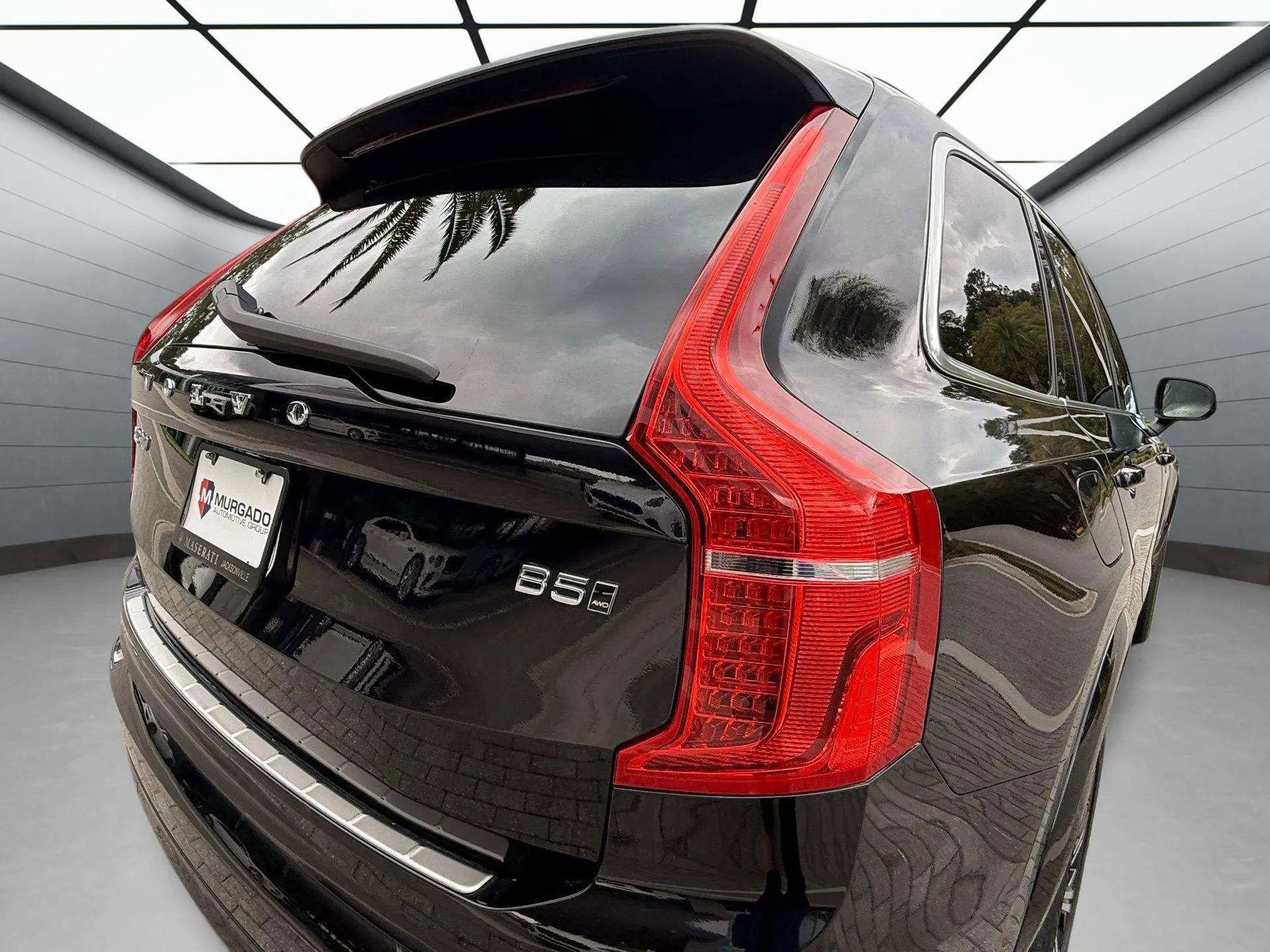 Used 2023 Volvo XC90 B5 Core w/ Protection Package Premier image 15