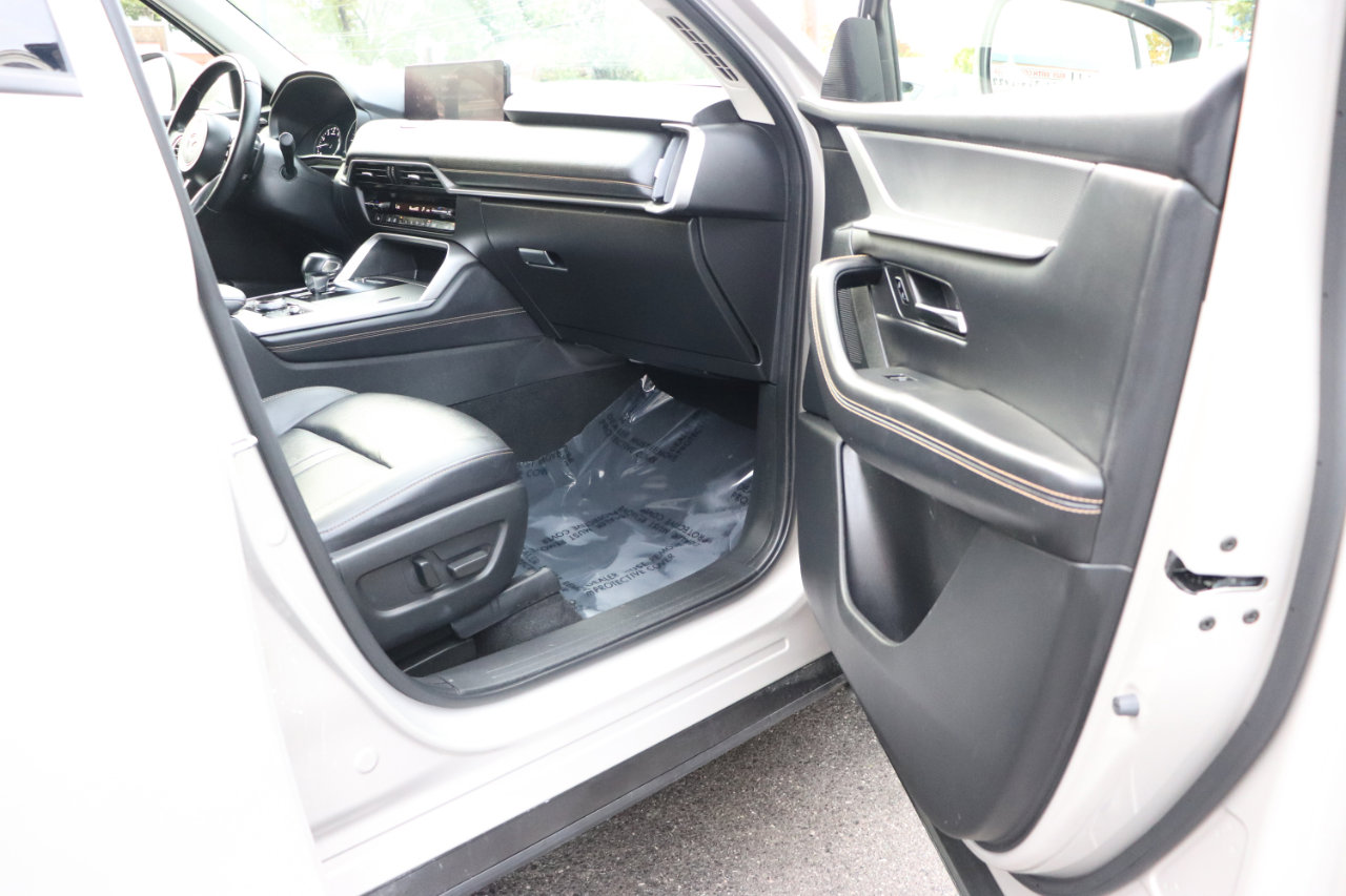 Used 2025 MAZDA CX-90 3.3 Turbo w/ Preferred Package image 17
