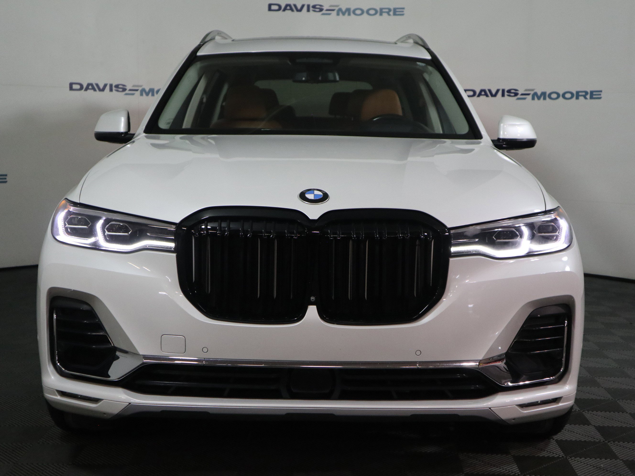 Used 2019 BMW X7 xDrive50i w/ Premium Package AWD/4WD image 14