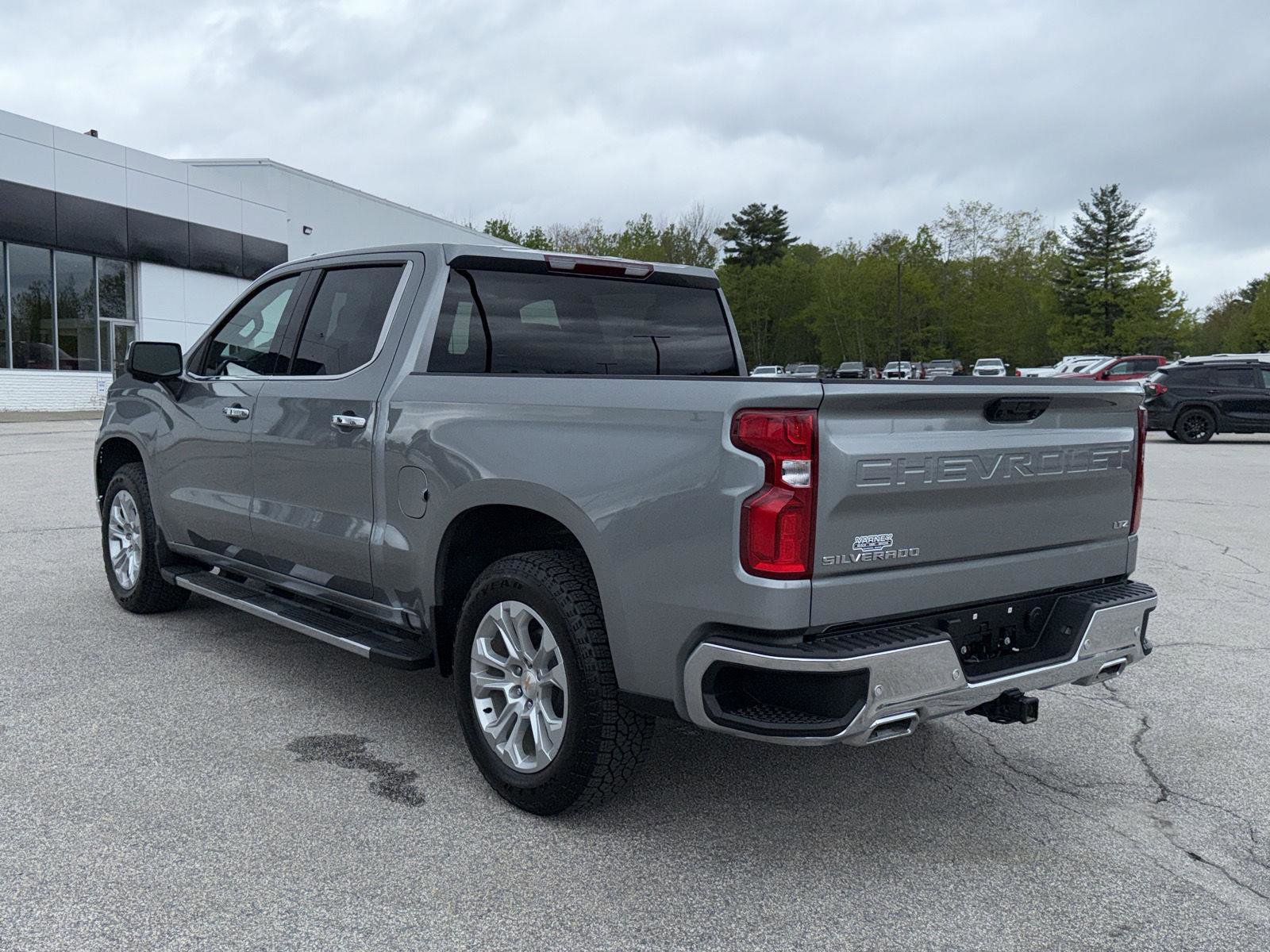 Used 2025 Chevrolet Silverado 1500 LTZ image 10