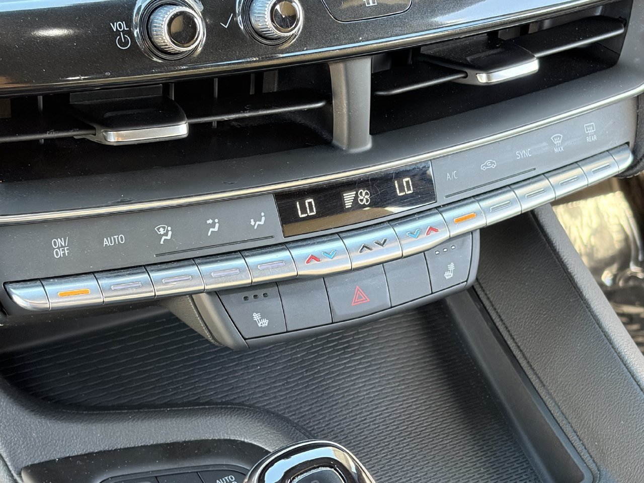 Used 2021 Cadillac CT5 Luxury w/ Cold Weather Package RWD image 27