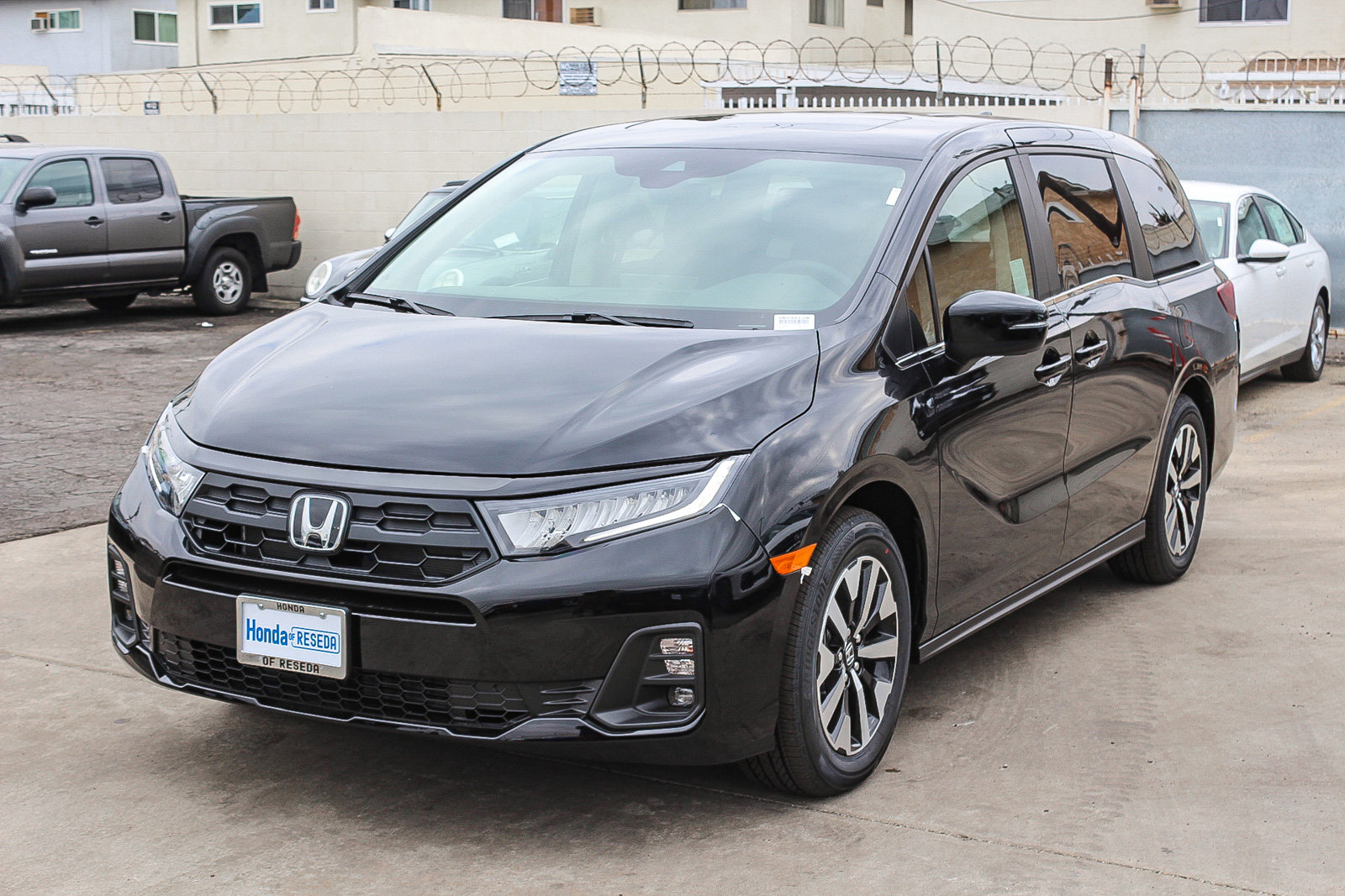 New 2026 Honda Odyssey EX-L image 3