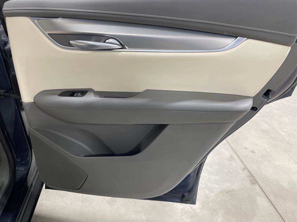 Used 2019 Cadillac XT5 Luxury image 22