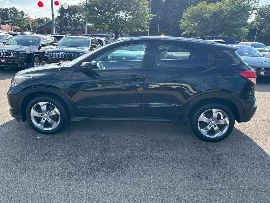 Used 2017 Honda HR-V EX-L image 4