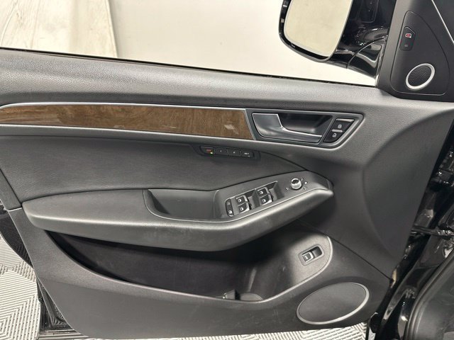 Used 2016 Audi Q5 2.0T Premium Plus w/ Technology Package AWD/4WD image 14