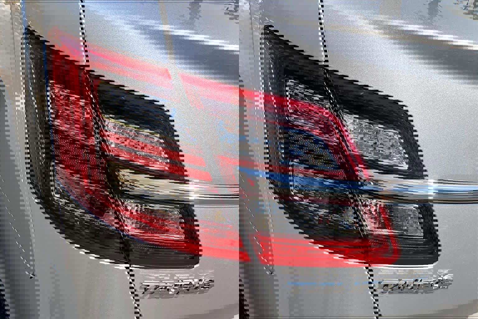 Used 2015 Ford Taurus Limited FWD image 28