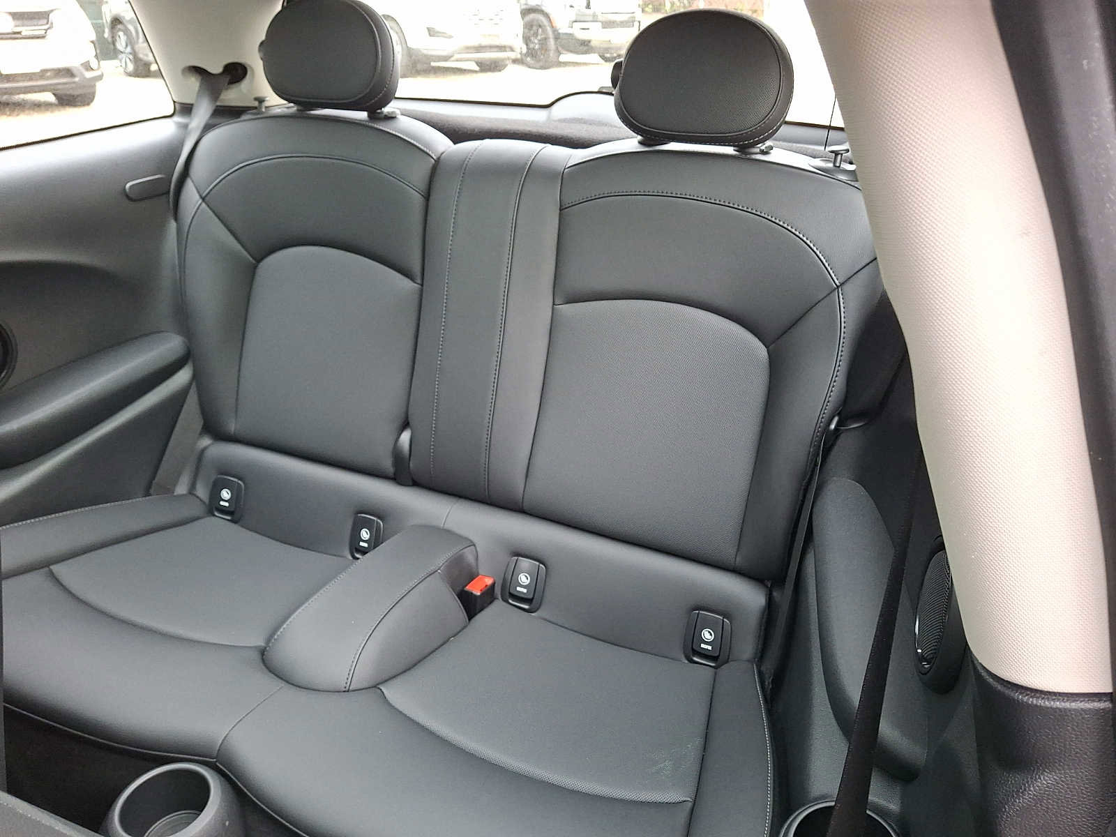 Used 2024 MINI Cooper S FWD image 8