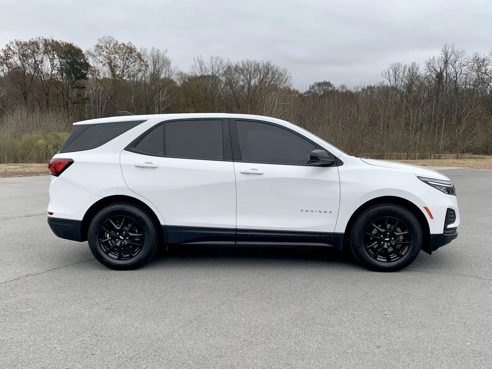 Used 2022 Chevrolet Equinox LS w/ Driver Confidence II Package image 8