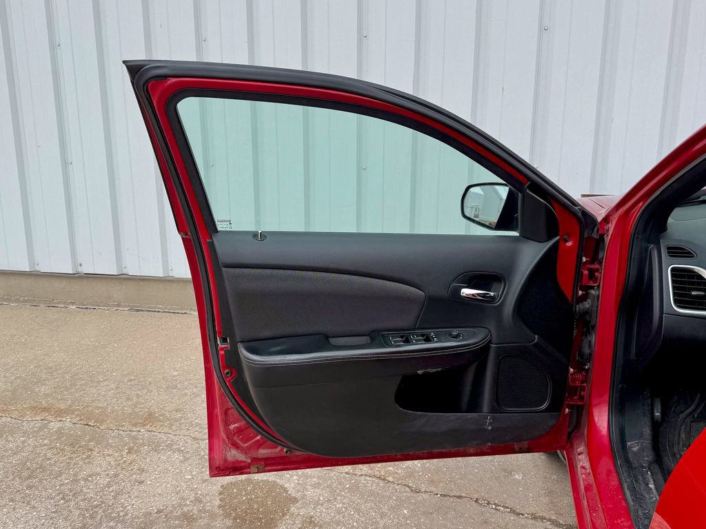 Used 2014 Dodge Avenger SE image 14