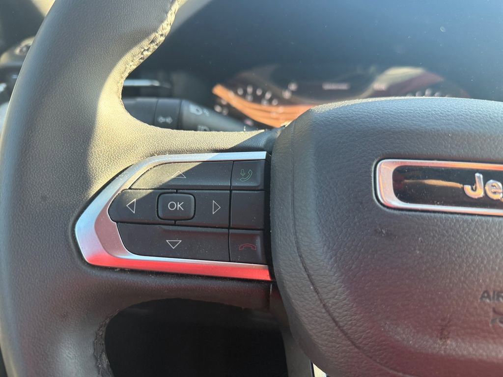 Certified 2024 Jeep Compass Latitude image 22