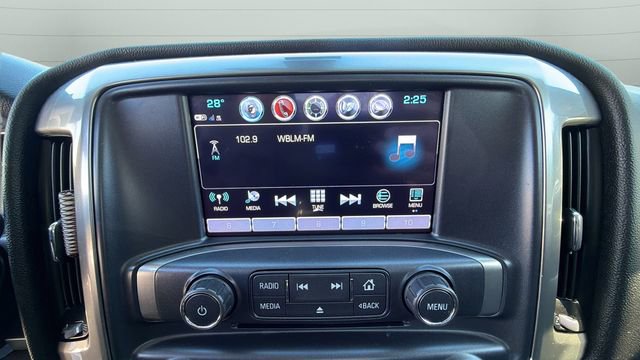 Used 2018 Chevrolet Silverado 1500 LT w/ LT Eassist Package AWD/4WD image 13