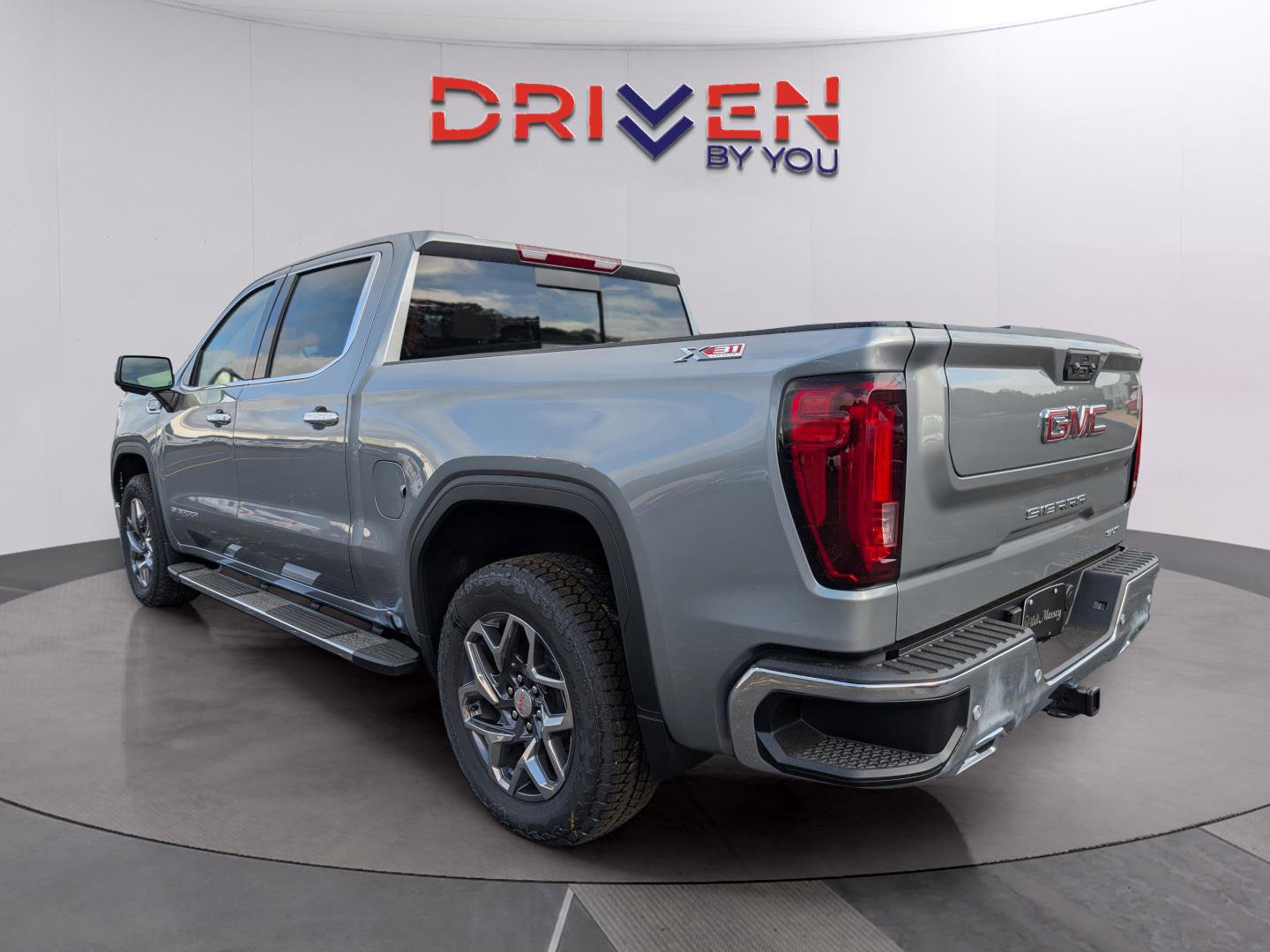 New 2026 GMC Sierra 1500 SLT w/ SLT Premium Plus Package AWD/4WD image 3