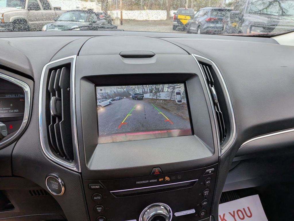 Used 2019 Ford Edge Titanium w/ Cold Weather Package AWD/4WD image 13