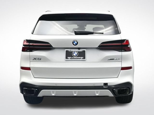 New 2026 BMW X5 xDrive40i w/ M Sport Package AWD/4WD image 6