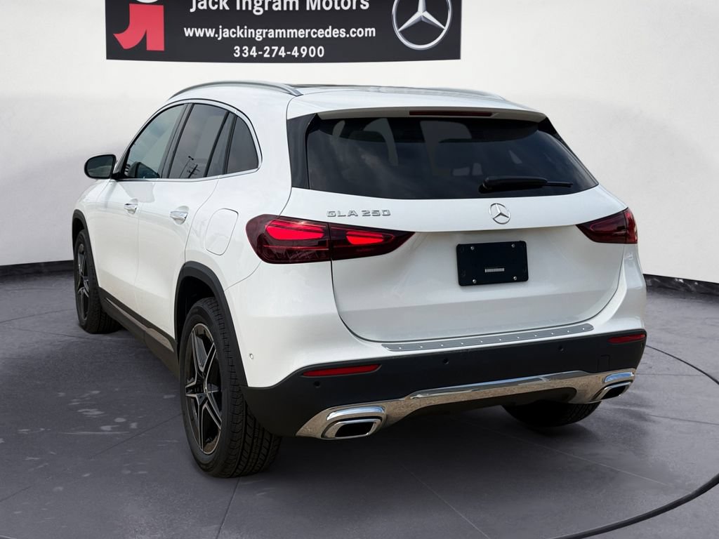 New 2026 Mercedes-Benz GLA 250 image 3