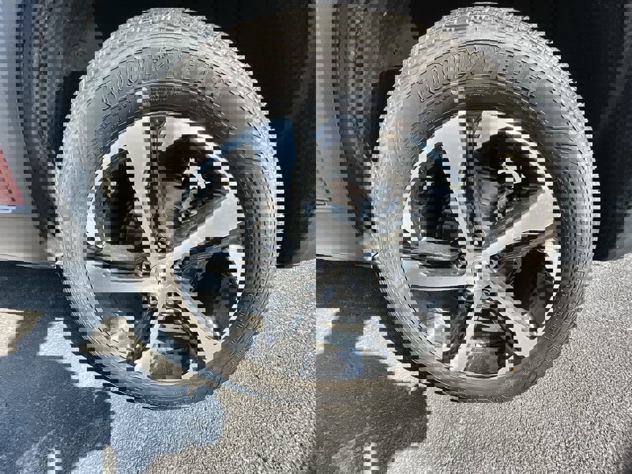 Used 2024 Chevrolet Trax RS w/ Sunroof Package image 31