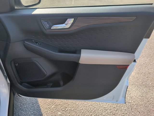 Used 2020 Ford Escape Titanium AWD/4WD image 33