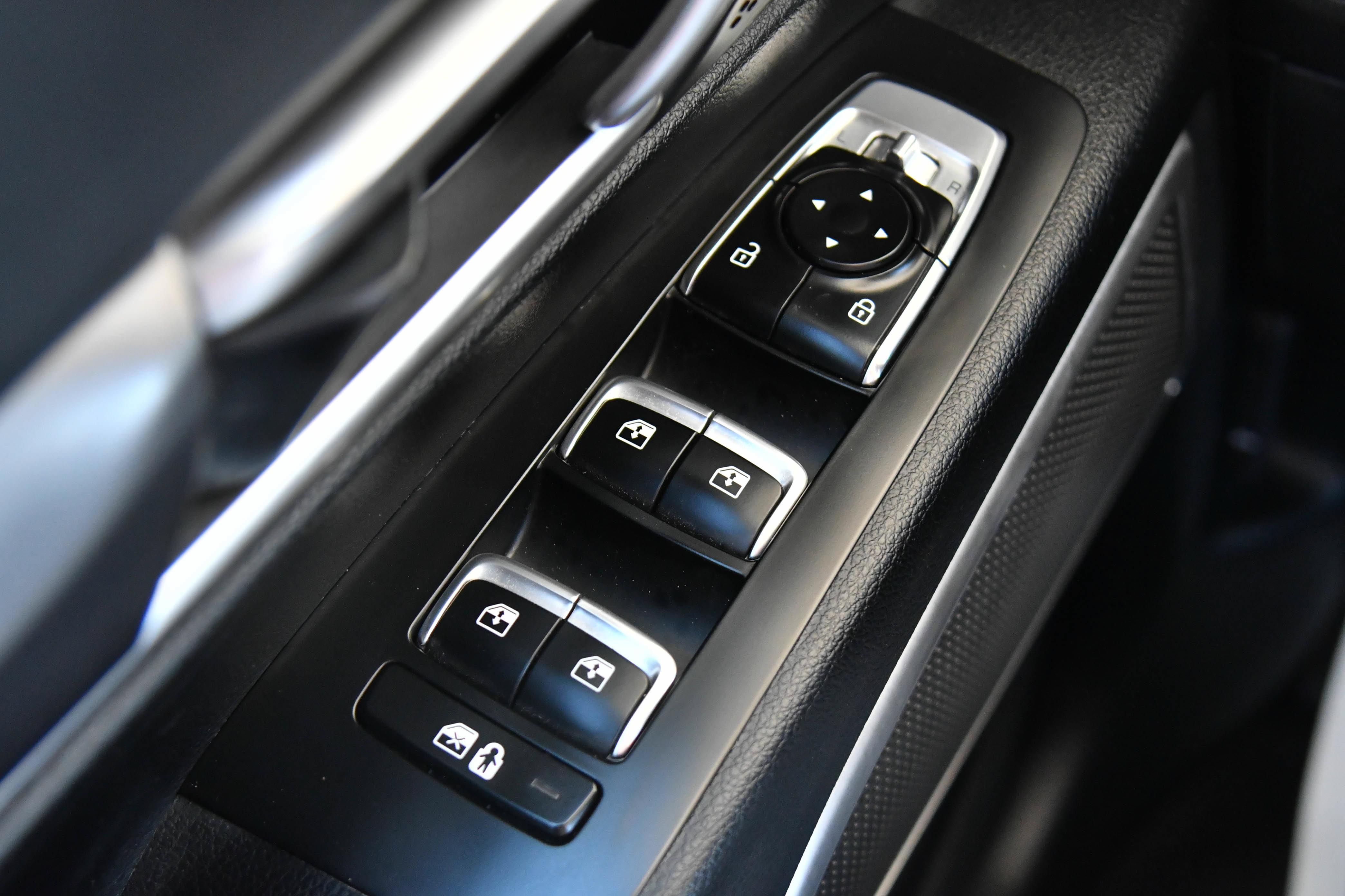 Used 2023 Kia Telluride LX AWD/4WD image 33