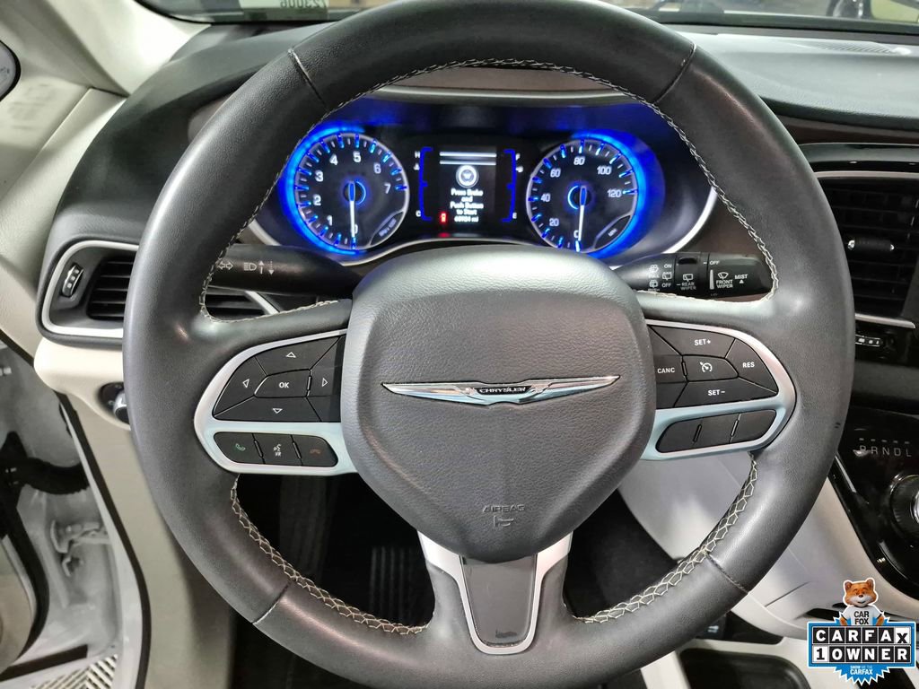 Used 2023 Chrysler Voyager LX image 11