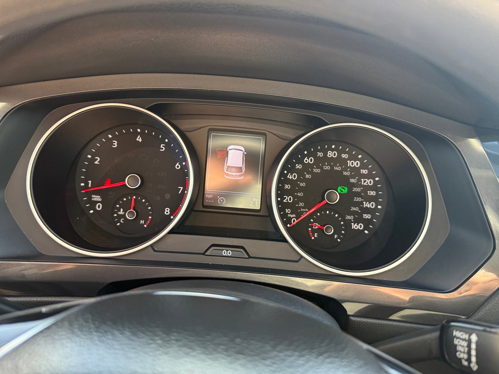 Used 2020 Volkswagen Tiguan S image 11