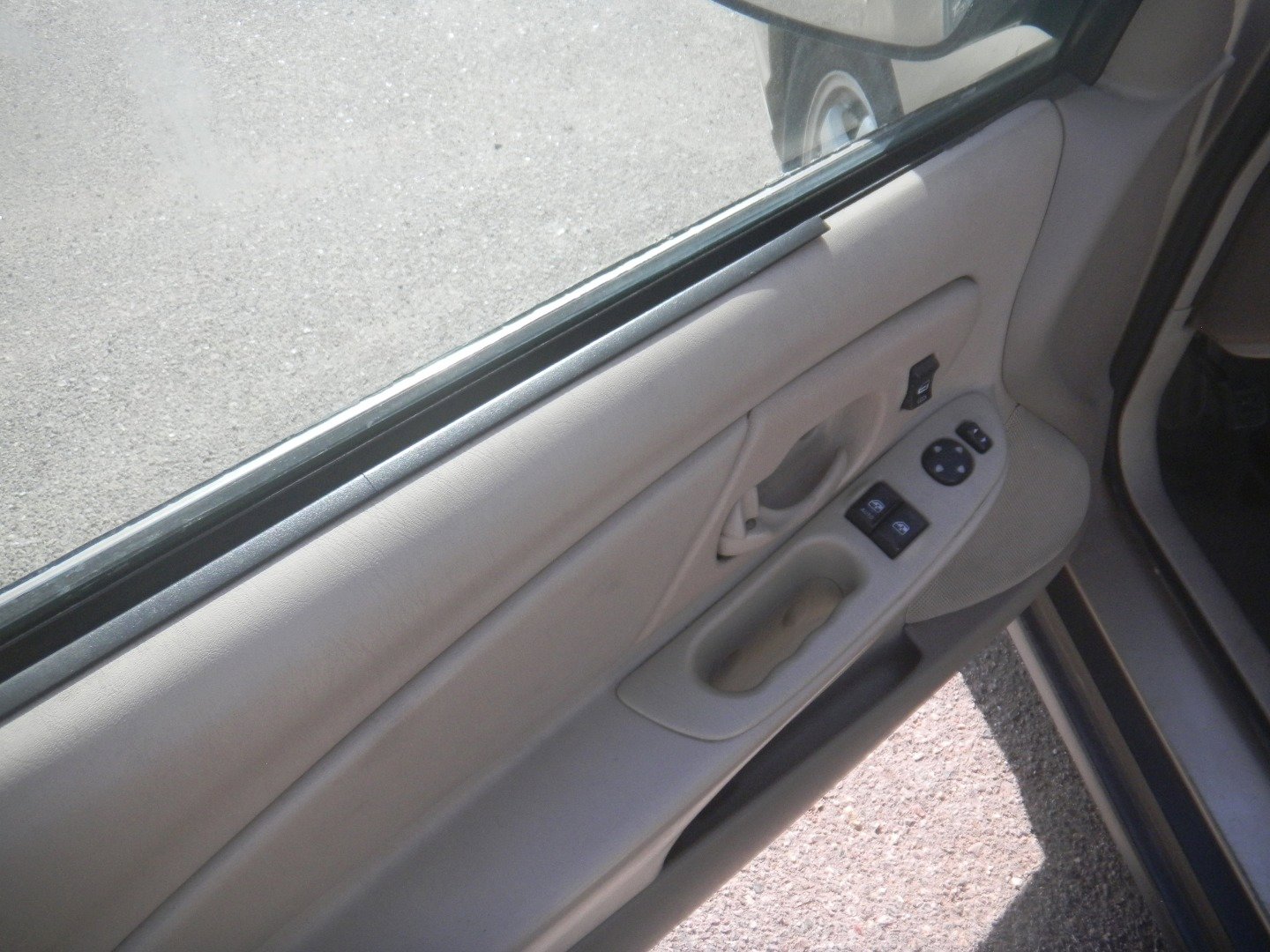 Used 2005 Chevrolet Monte Carlo LS w/ Preferred Equipment Group image 20