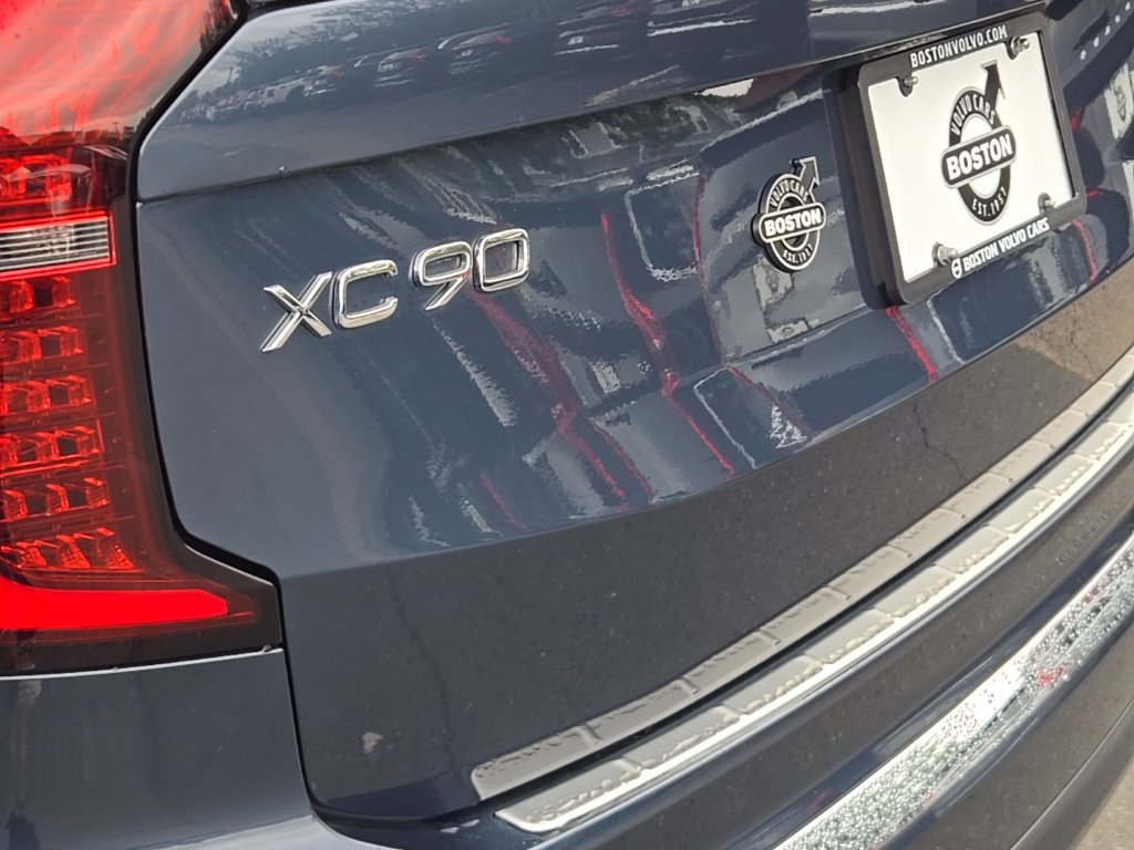 Certified 2026 Volvo XC90 B6 Plus AWD/4WD image 11