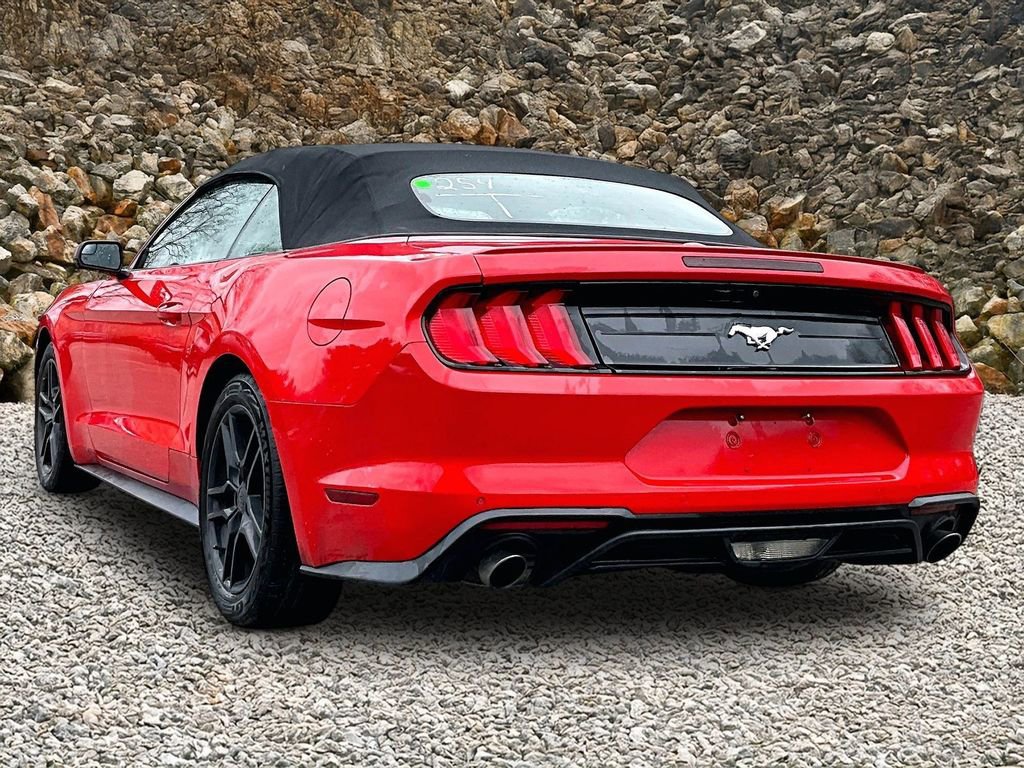 Used 2020 Ford Mustang Premium RWD image 10