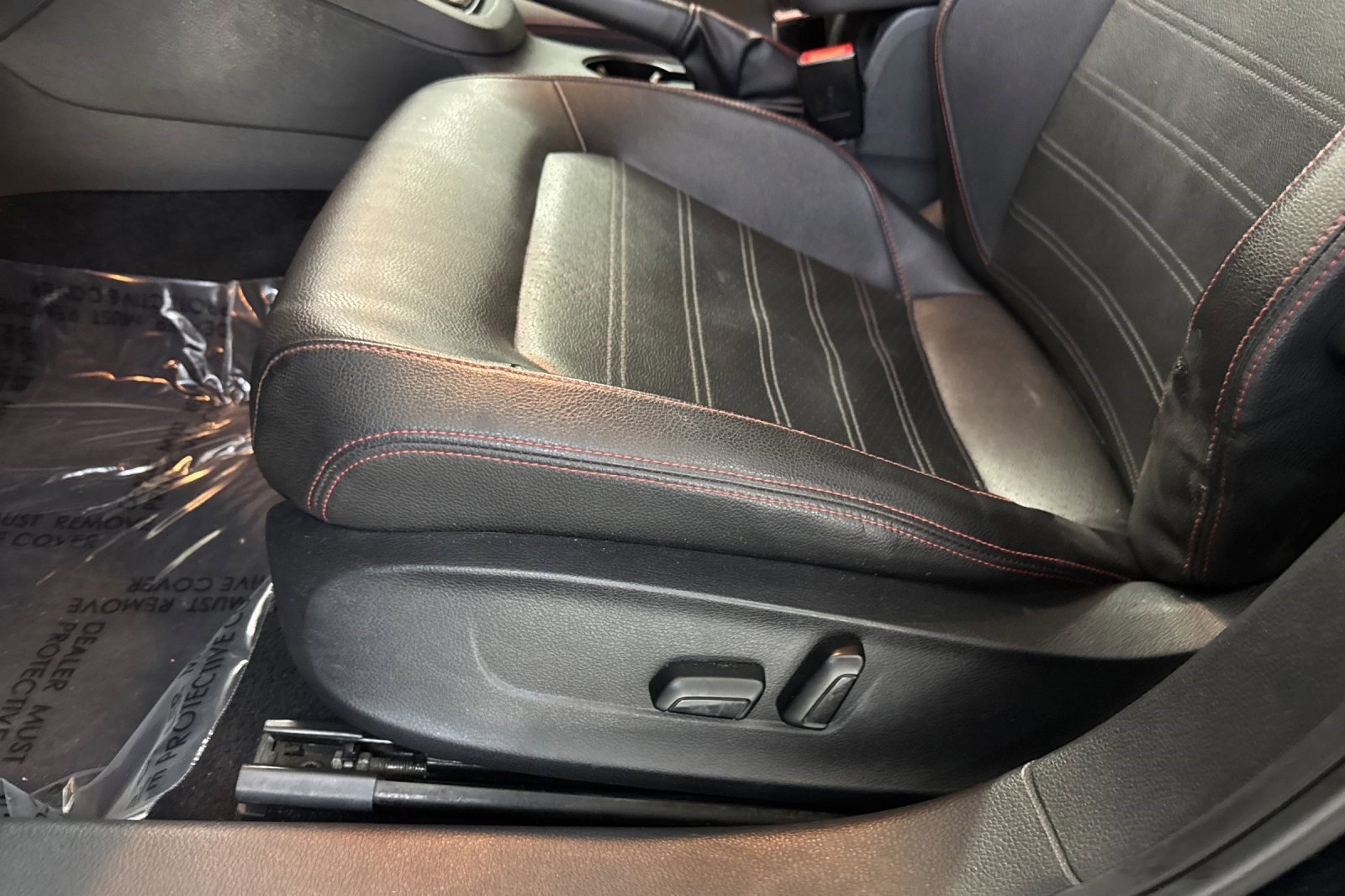 Used 2016 Volkswagen Jetta GLI SE FWD image 15
