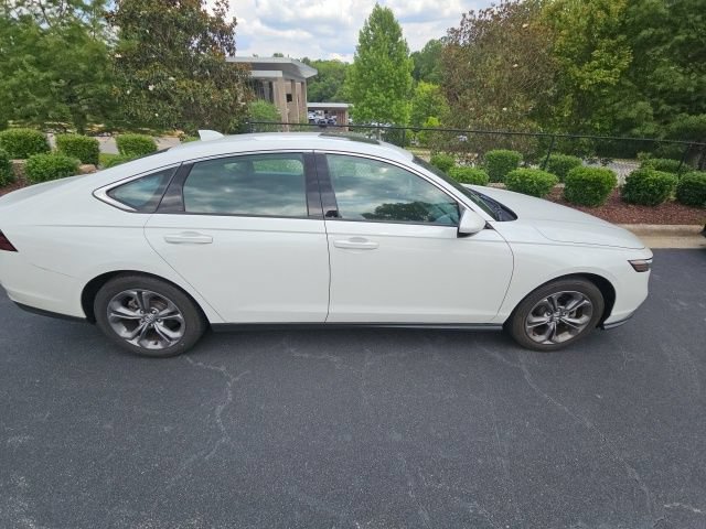 Used 2024 Honda Accord EX image 9