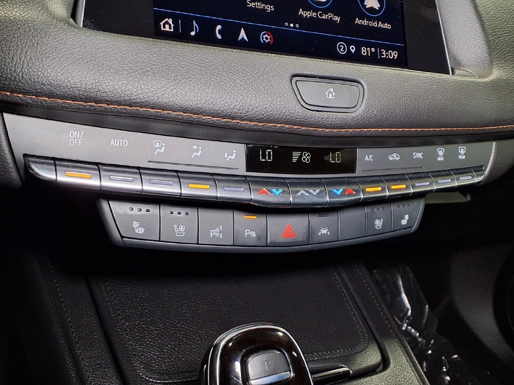 Certified 2023 Cadillac XT4 Sport FWD image 5