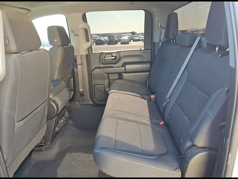 Used 2022 Chevrolet Silverado 2500 LT w/ Convenience Package AWD/4WD image 7