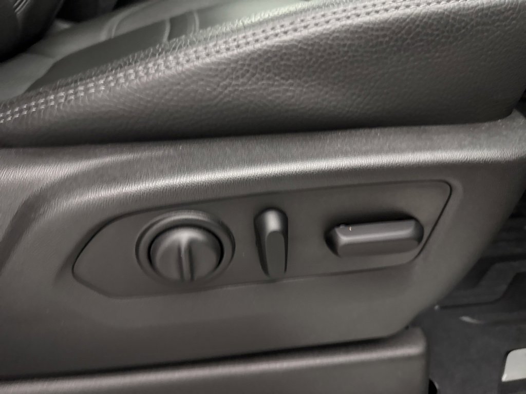 Used 2020 GMC Sierra 3500 Denali w/ Denali Ultimate Package image 66