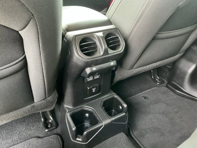 Used 2021 Jeep Wrangler Unlimited Sahara image 41